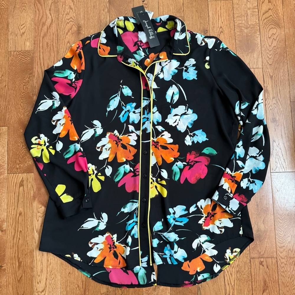 Joseph Ribkoff NWT Floral Georgette Blouse
Style # 221269 size 16
